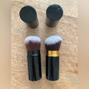 Pair of Makeup Brushes - Travel, Retractable